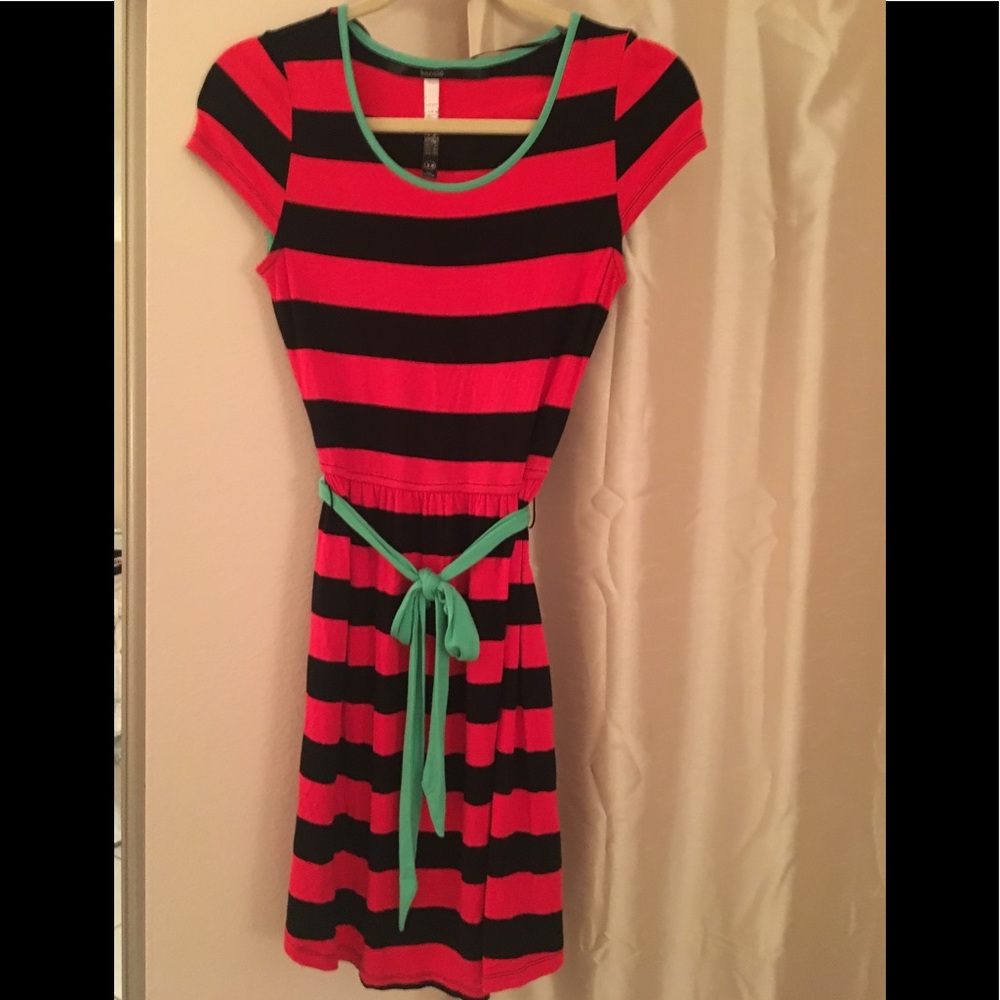 SALE! KENSIE PREPPY STRIPE KNEE LENGTH BELT DRESS